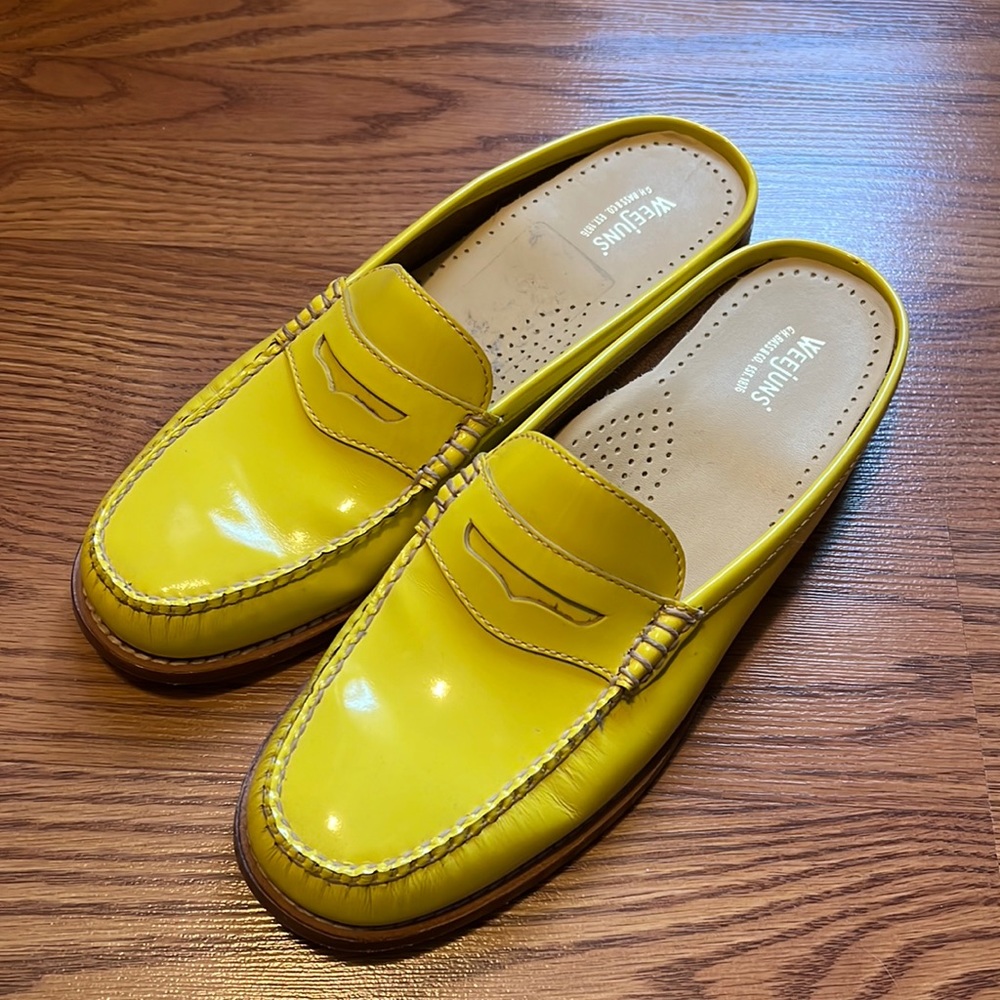 WEEJUNS yellow mules